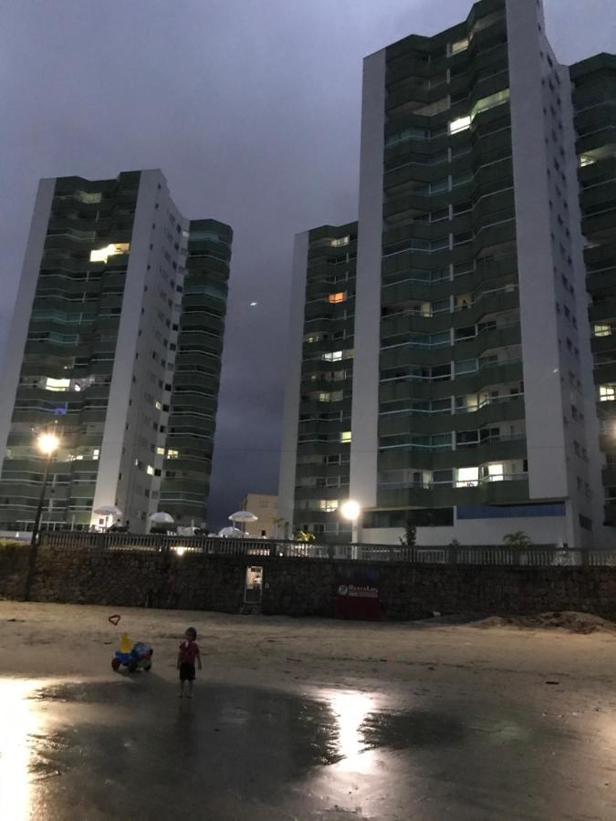 Apartamento Pe Na Areia Frente Para O Mar E Piscina Na Prainha Caraguatatuba Ngoại thất bức ảnh