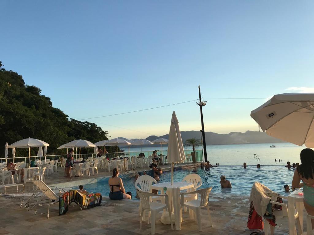 Apartamento Pe Na Areia Frente Para O Mar E Piscina Na Prainha Caraguatatuba Ngoại thất bức ảnh